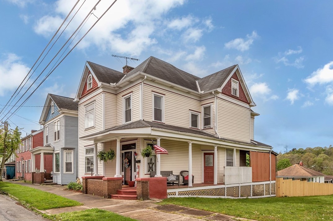 710 Salt St, Saltsburg, PA 15681-1224