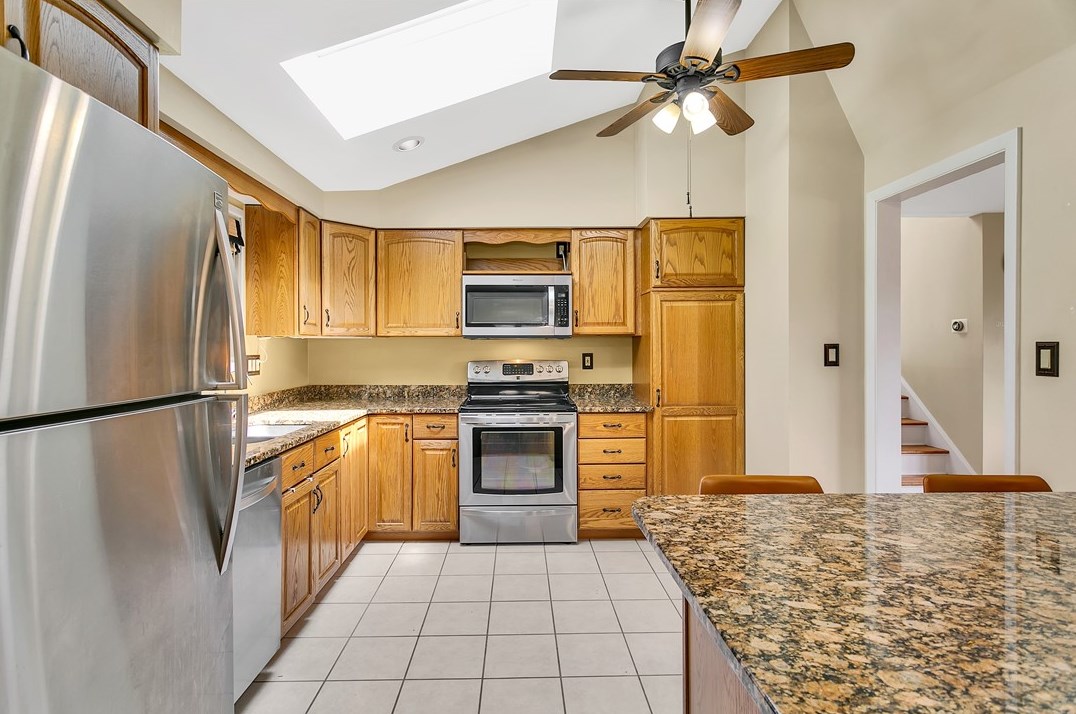 1300 Deerfield Dr, Monroeville PA  15146-4408 exterior