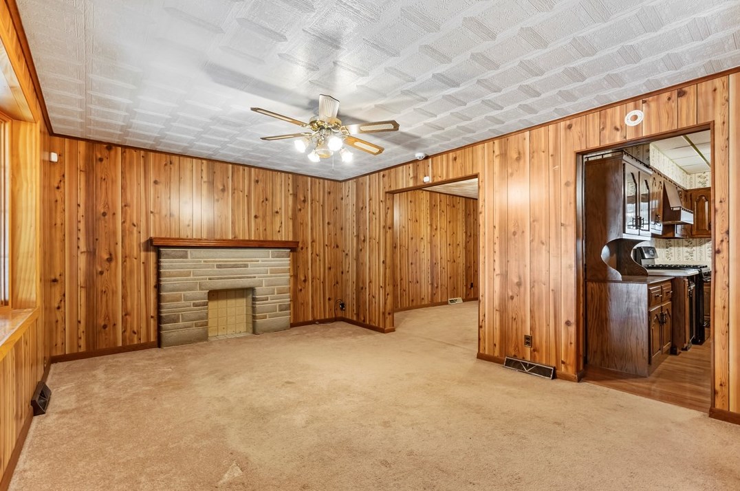 417 Jackson Ave, Vandergrift, PA 15690