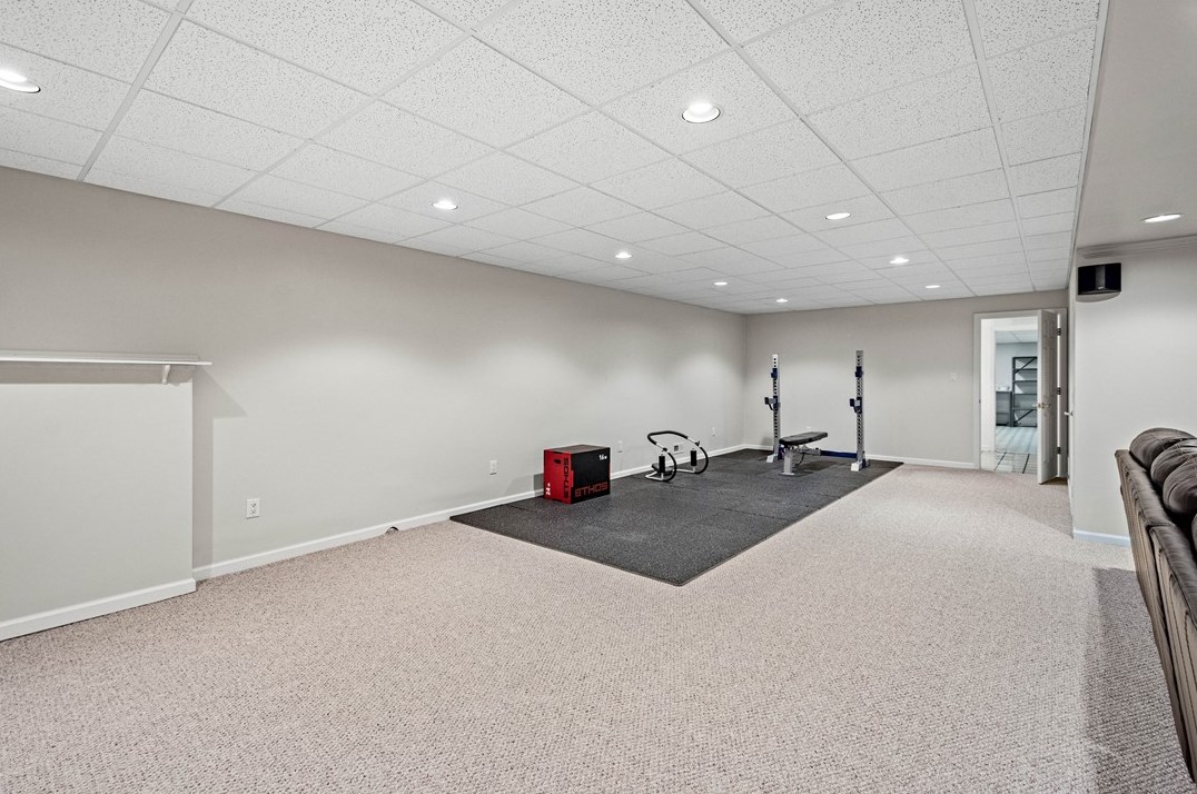 220 Verona Dr, Washington PA  15301-2764 exterior