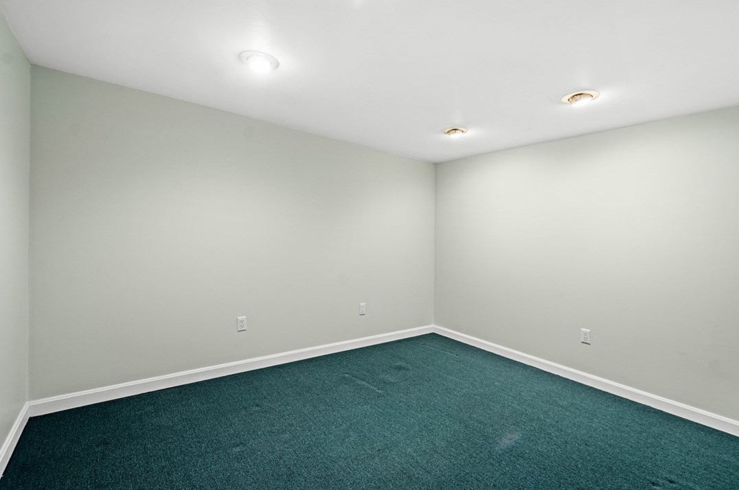 220 Verona Dr, Washington PA  15301-2764 exterior