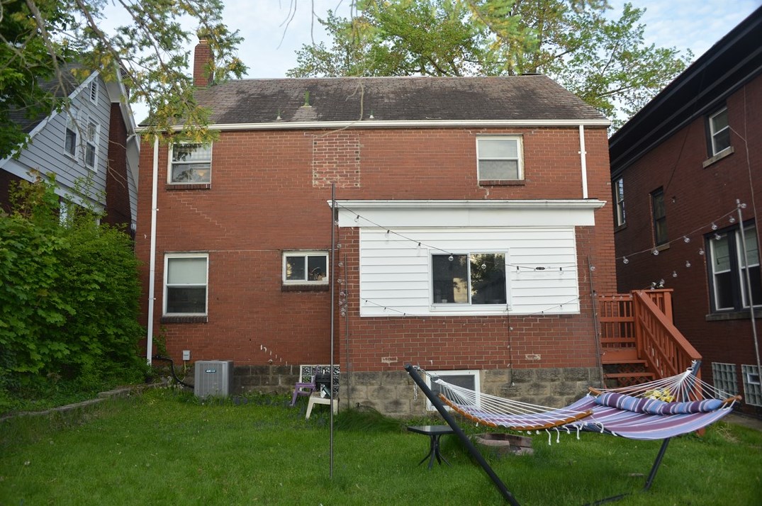 405 Emerson Ave, Pittsburgh PA  15215-3211 exterior