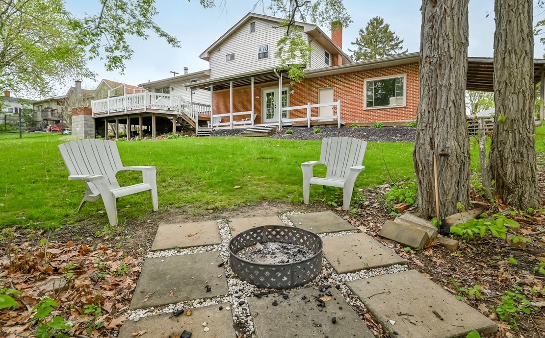 1411 3rd St, Beaver Falls, PA 15010