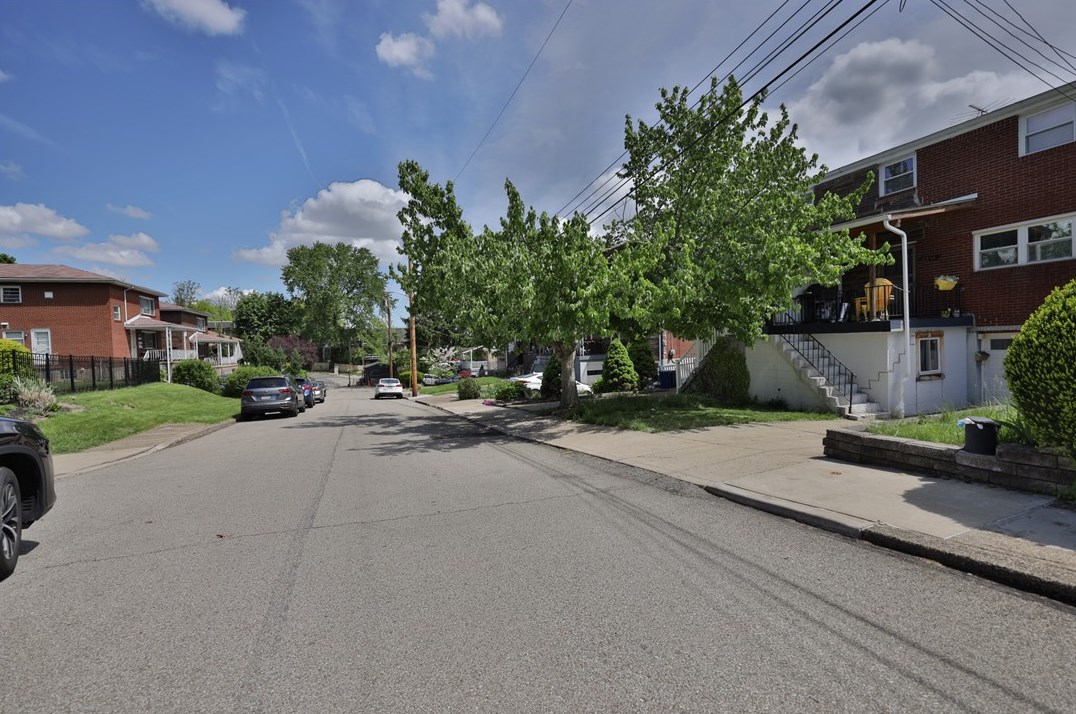 4259 Minnesota St, Pittsburgh, PA 15217