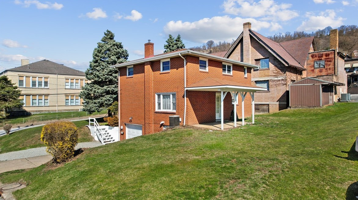 501 Michigan Ave, Glassport, PA 15045