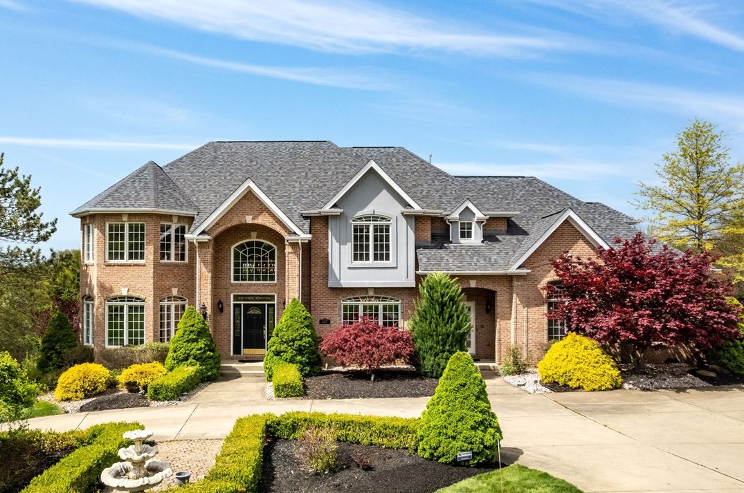 607 Grandview Dr, Gibsonia, PA 15044