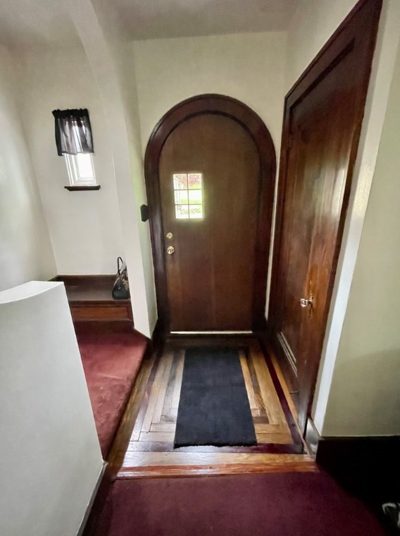 210 Lowell St, Vandergrift, PA 15690