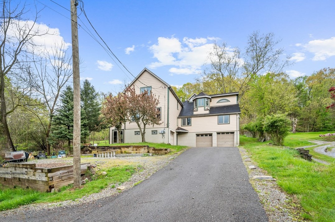856 Hulton Rd, Verona, PA 15147