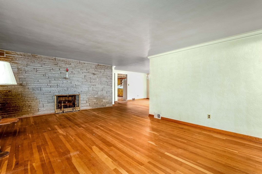 3166 Harts Run Rd, Glenshaw, PA 15116