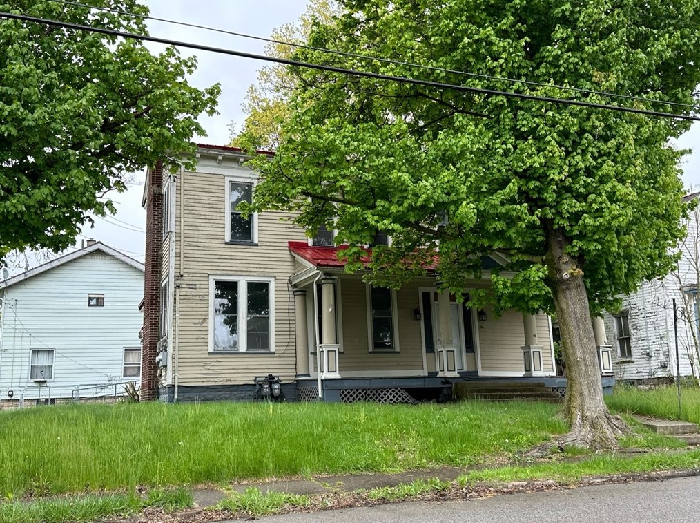 98 N Oakland Ave, Hermitage, PA 16146