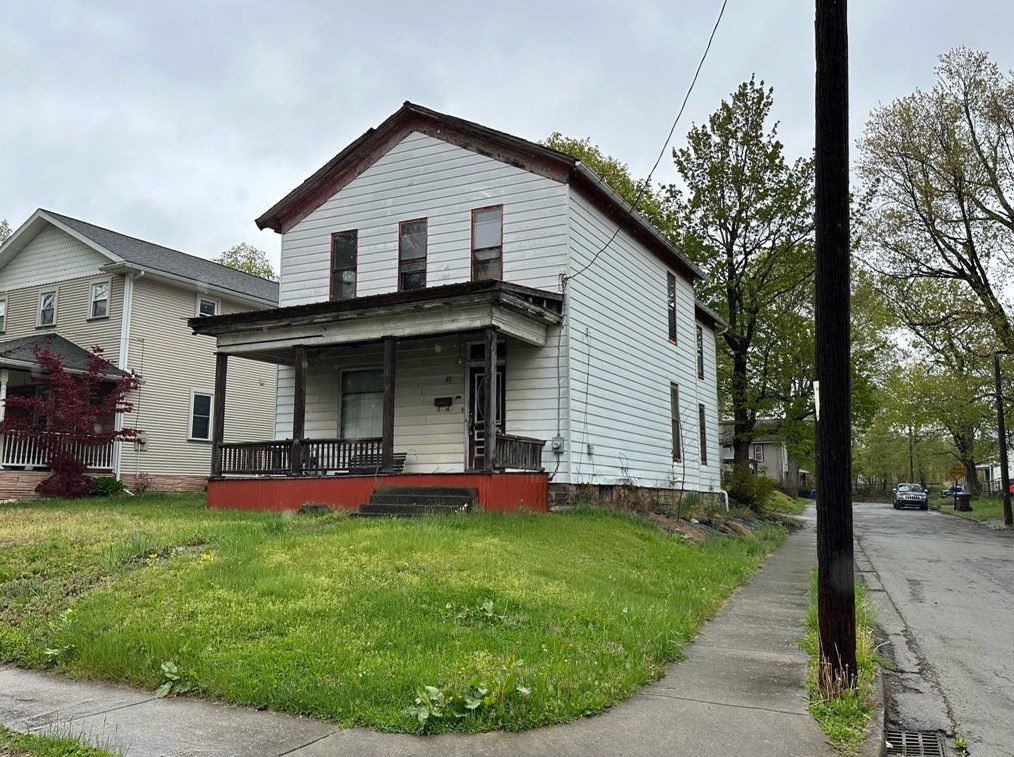 23 Franklin St, Greenville, PA 16125