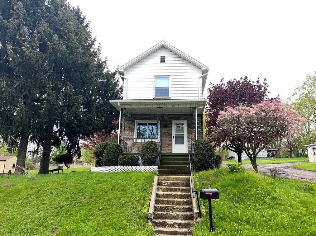 917 Boroline St, New Castle, PA 16101