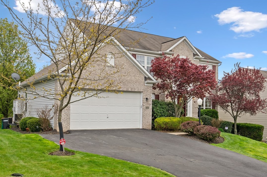1613 Settlers Dr, Sewickley, PA 15143