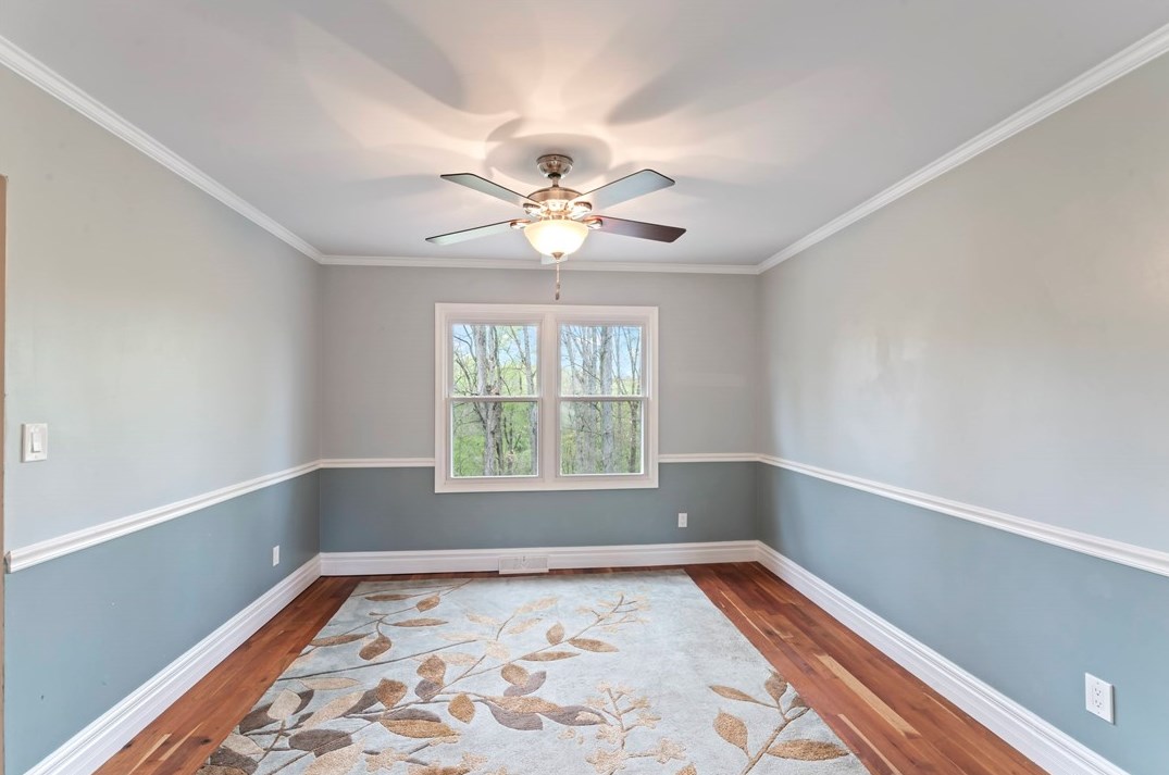 323 Laddie Dr, Washington PA  15301-1334 exterior