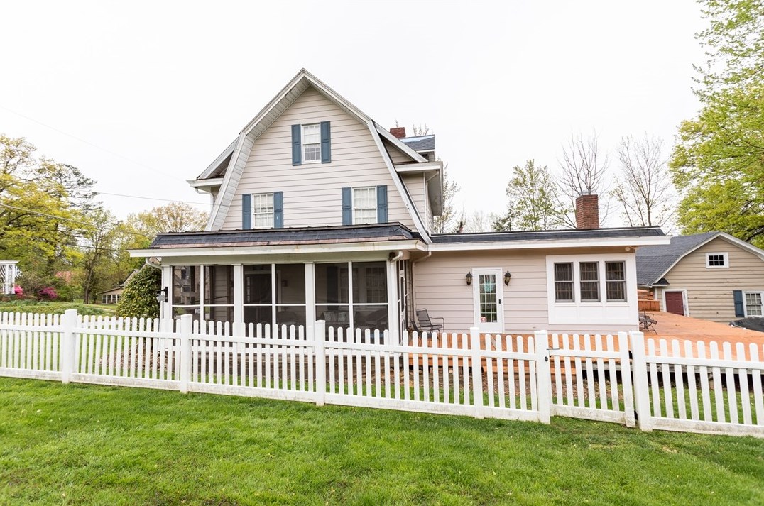 56 Linden Pl, Oliphant Furnace, PA 15401-4773
