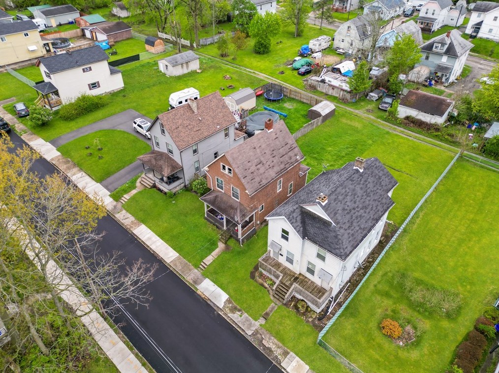 716 Countyline St, New Castle, PA 16101