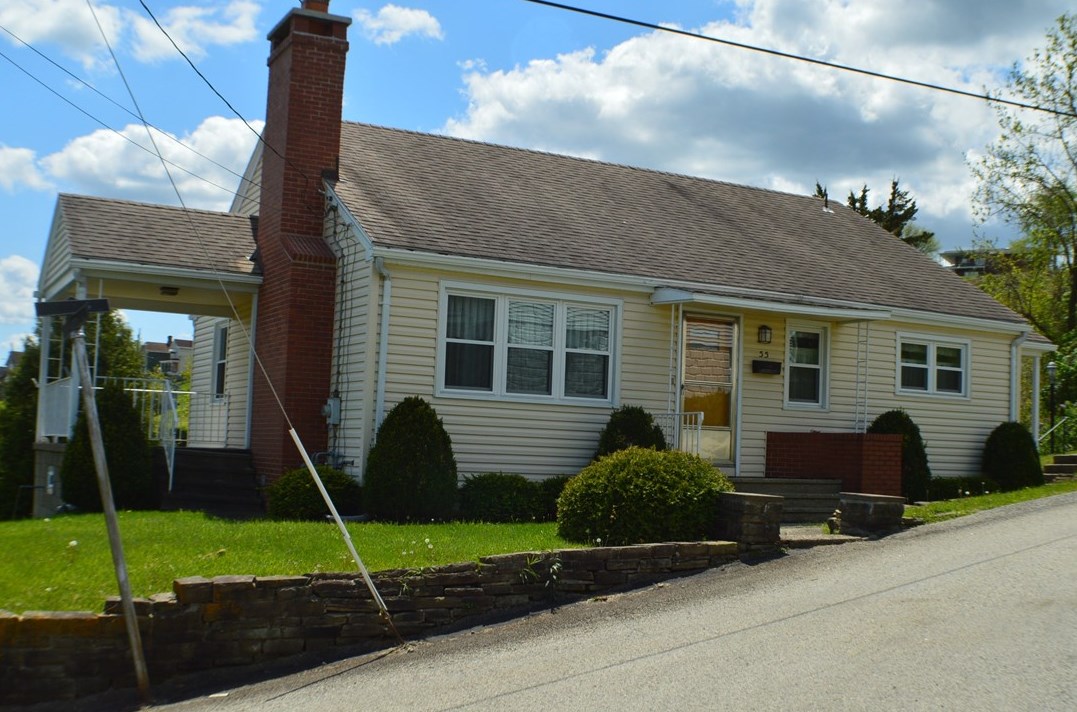 55 Garr St, North Charleroi, PA 15022