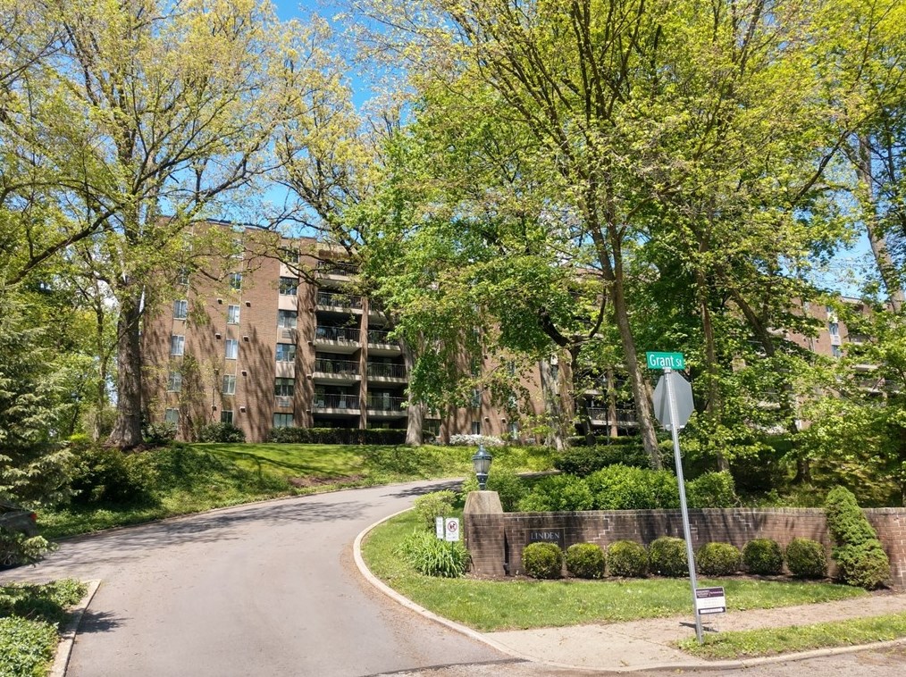 201 Grant #109, Sewickley, PA 15143