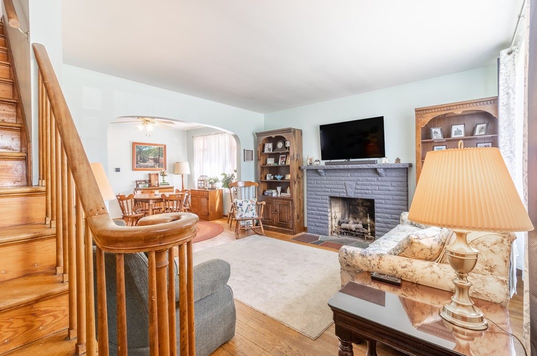 3328 4th Ave, Beaver Falls PA  15010-3504 exterior