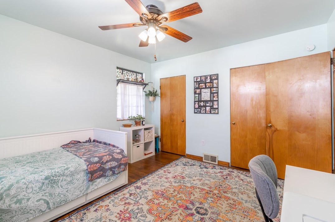 3328 4th Ave, Beaver Falls PA  15010-3504 exterior