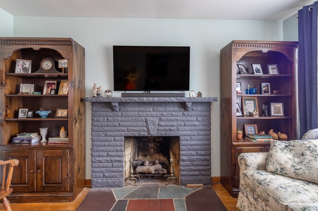 3328 4th Ave, Beaver Falls PA  15010-3504 exterior