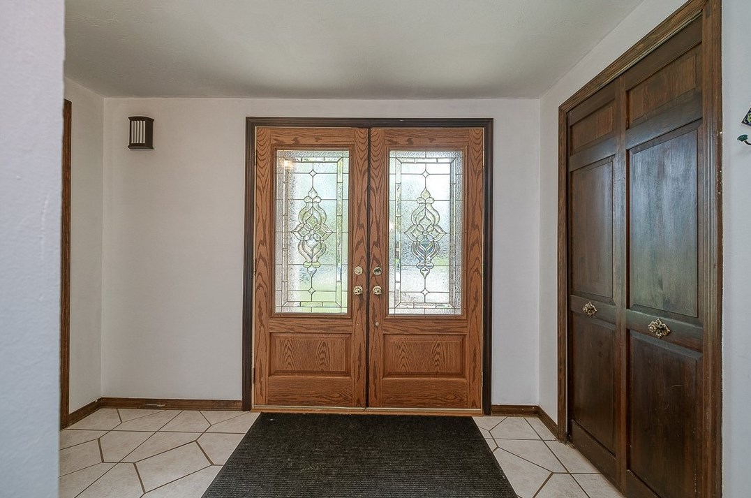 115 Carrie Ann Dr, New Kensington, PA 15068