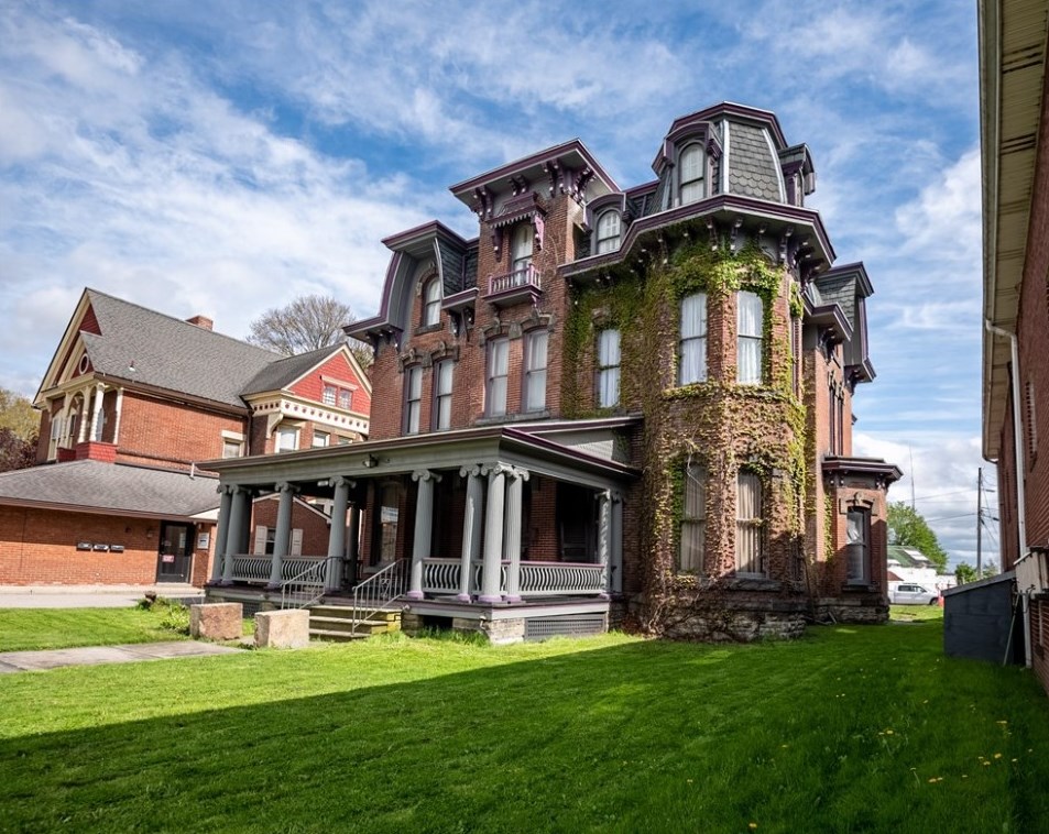 285 Main St, Greenville, PA 16125