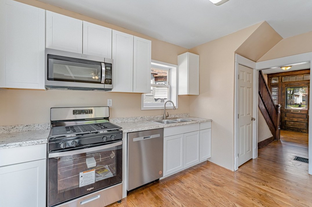 911 Corbet St, Tarentum, PA 15084