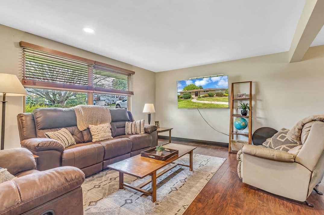 488 Wendel Rd, North Huntingdon, PA 15642