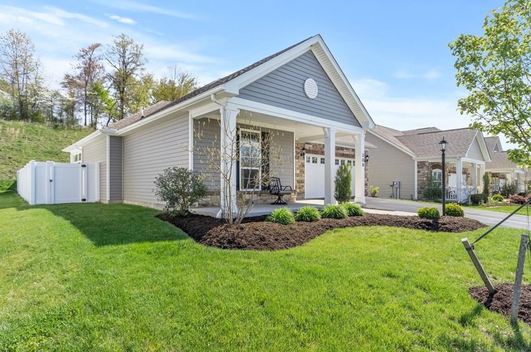 308 Dupont Dr North, Mc Donald, PA 15057