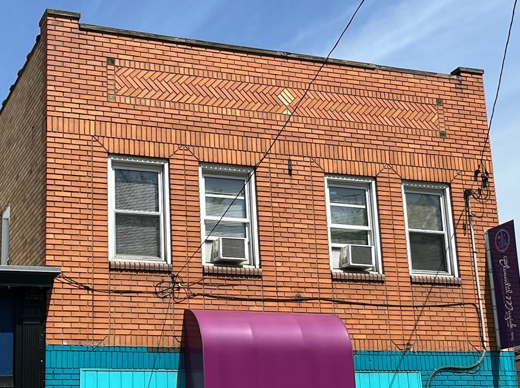 521 Broad St #2, Sewickley, PA 15143