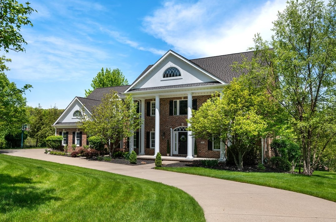 2008 Old Orchard Pl, Gibsonia, PA 15044