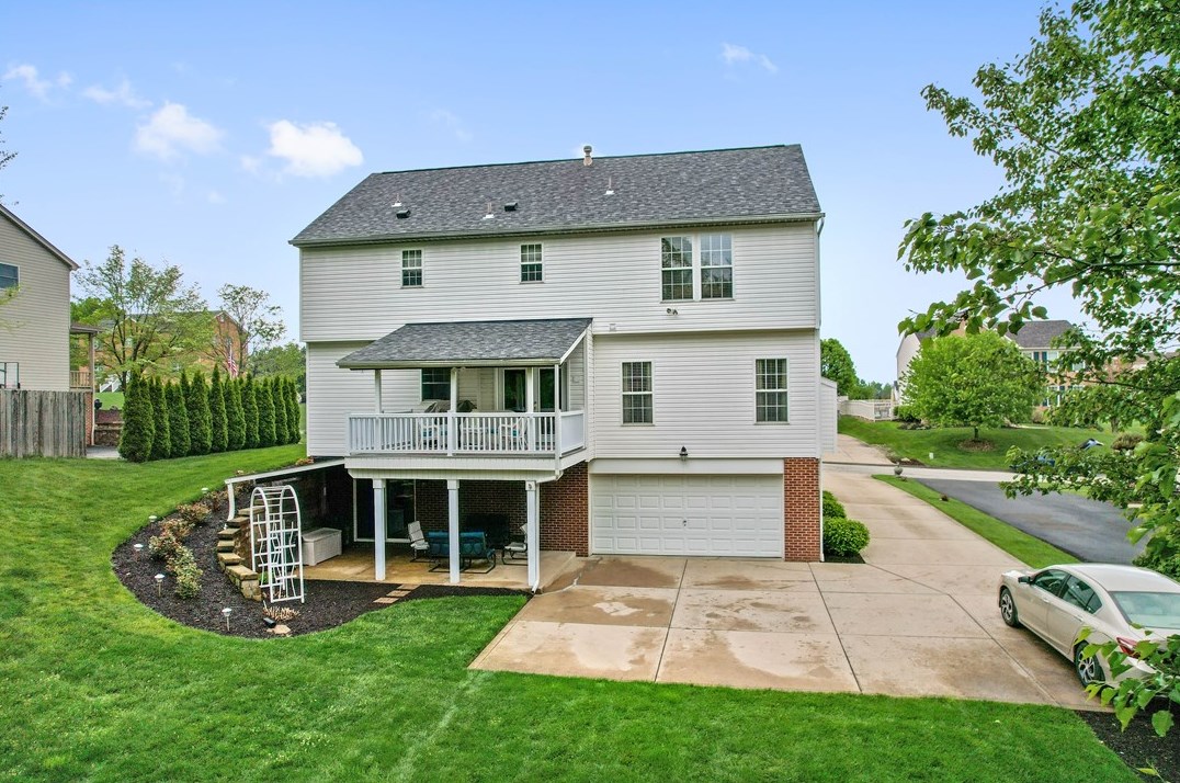 1008 Dunedin Dr, Greensburg, PA 15601