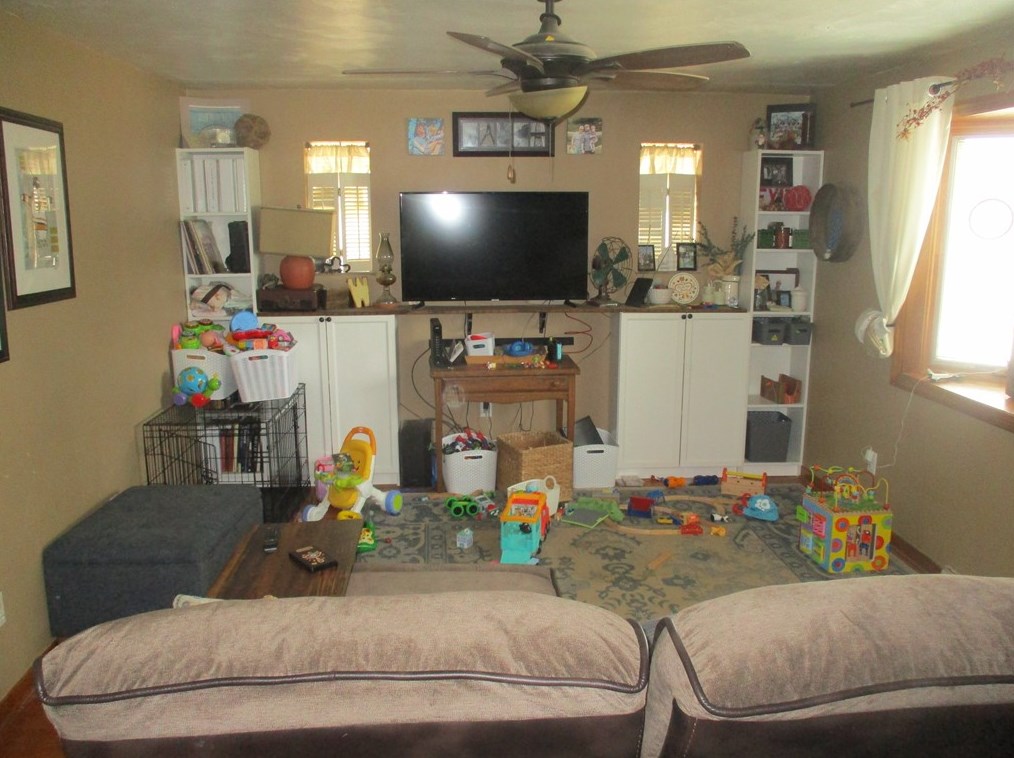 428 Ridge Ave, Springdale, PA 15144