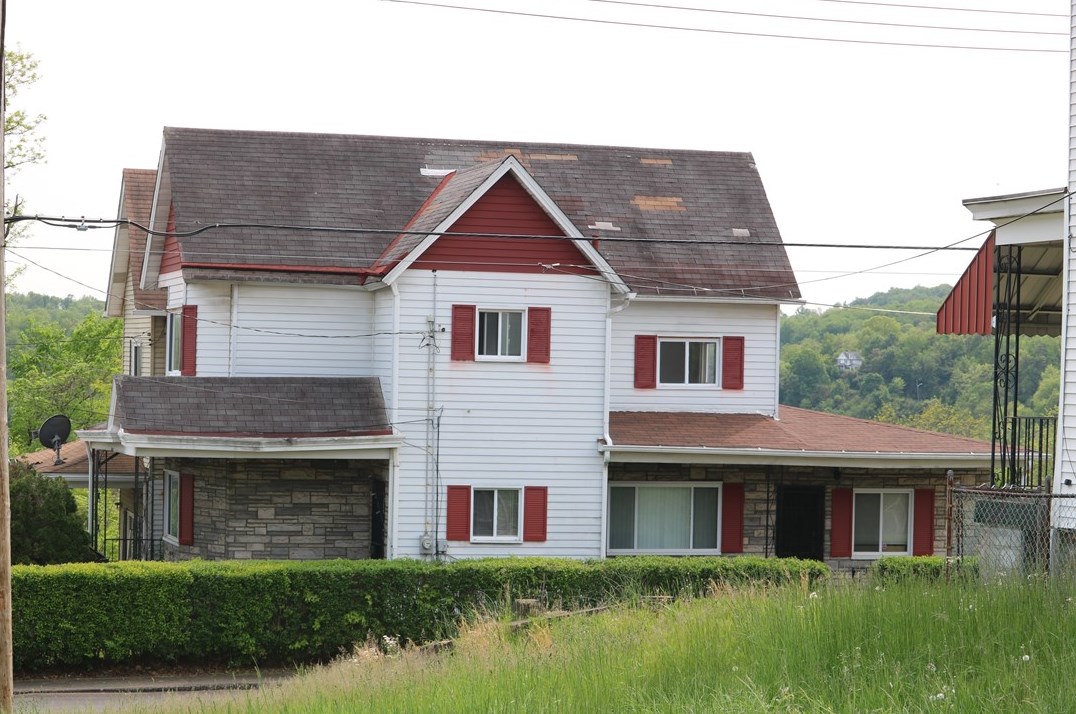 2000 Willow St, McKeesport, PA 15132