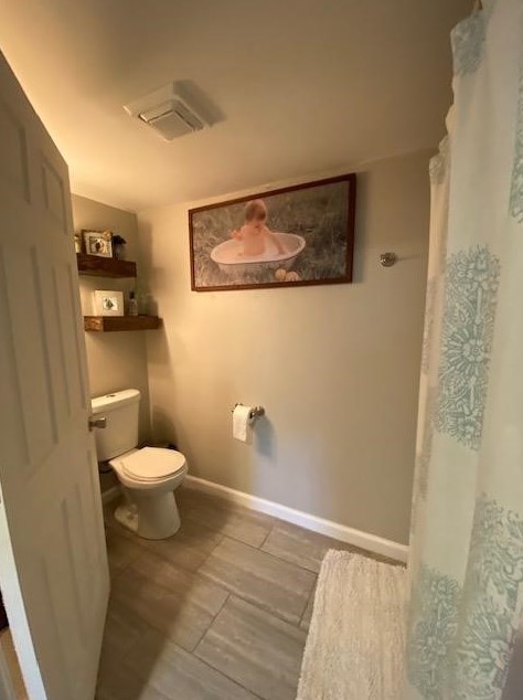 203 Crescent Dr, Greensburg PA  15601-4507 exterior