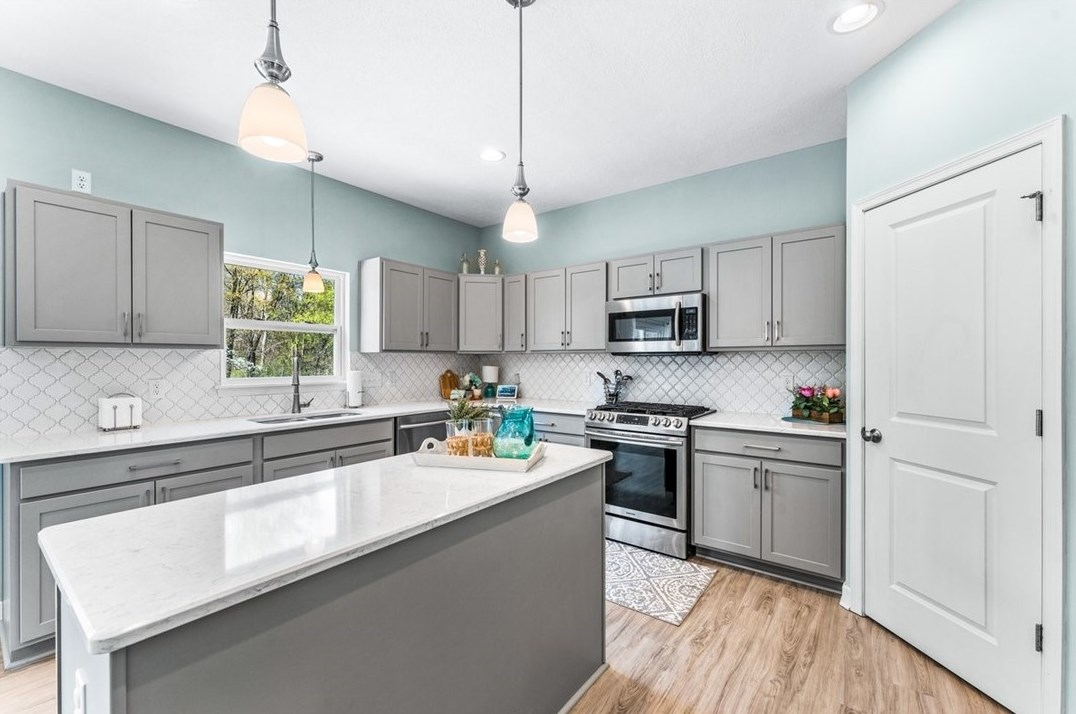 511 Reynolds Rd, Greenville, PA 16125