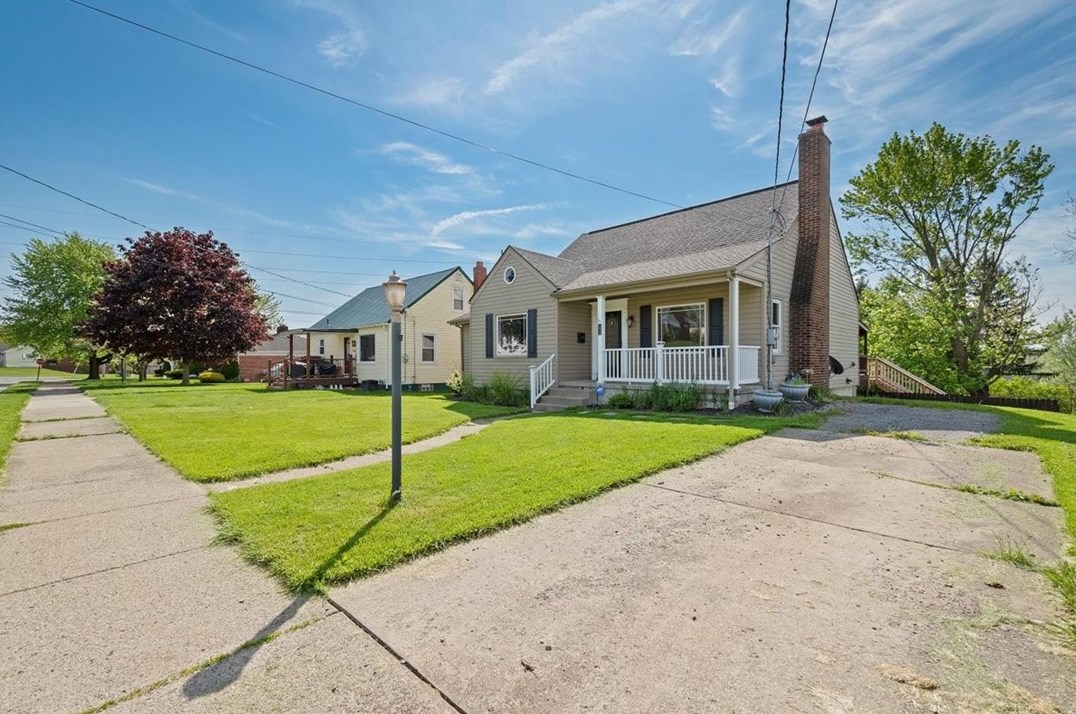 1044 Rose Ave, New Castle, PA 16101