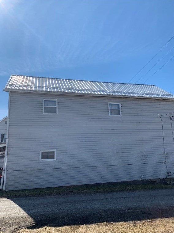 150 Hickory St, Washington, PA 15301-5478