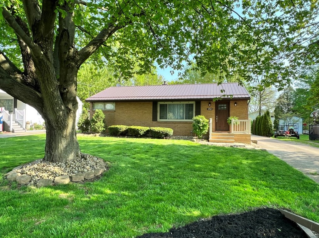 1952 Highland Rd, Hermitage, PA 16148