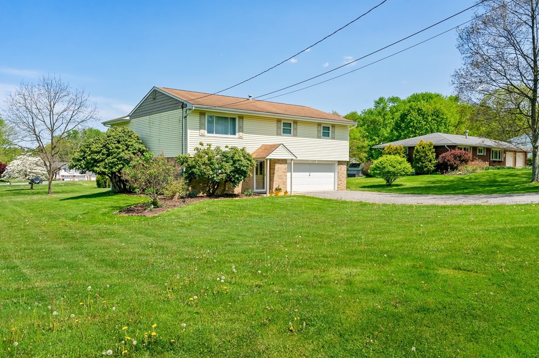 106 Crescent Hill Dr, Sarver, PA 16055-9703