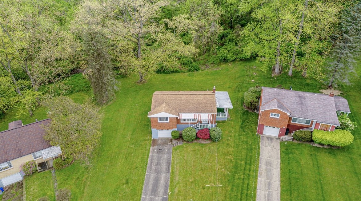 1987 Gregory Dr, Monroeville, PA 15146-3923