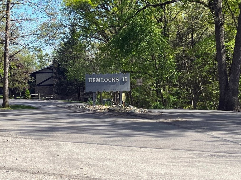 2353 Big Rock Rd, Allison Park, PA 15101-2119