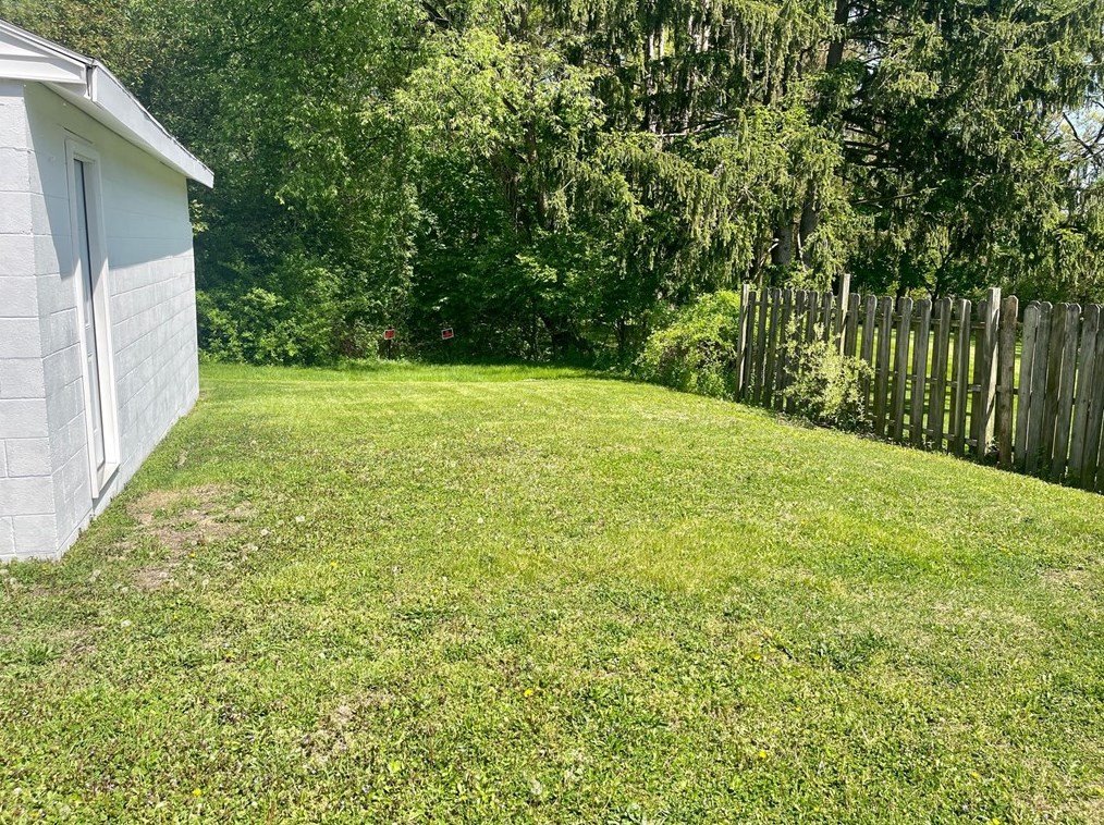 802 Locust St, New Castle, PA 16101