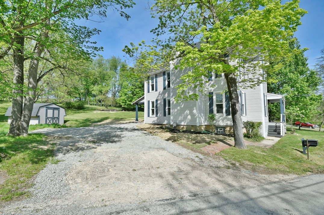 195 Vance Station Rd, Washington PA  15301-3151 exterior