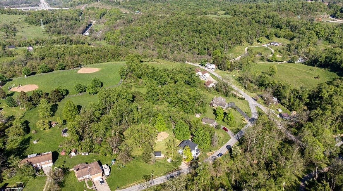 195 Vance Station Rd, Washington PA  15301-3151 exterior