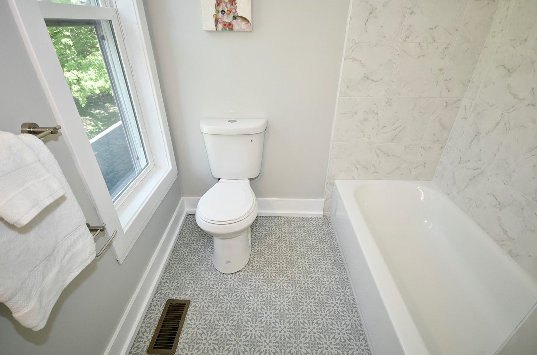 195 Vance Station Rd, Washington PA  15301-3151 exterior