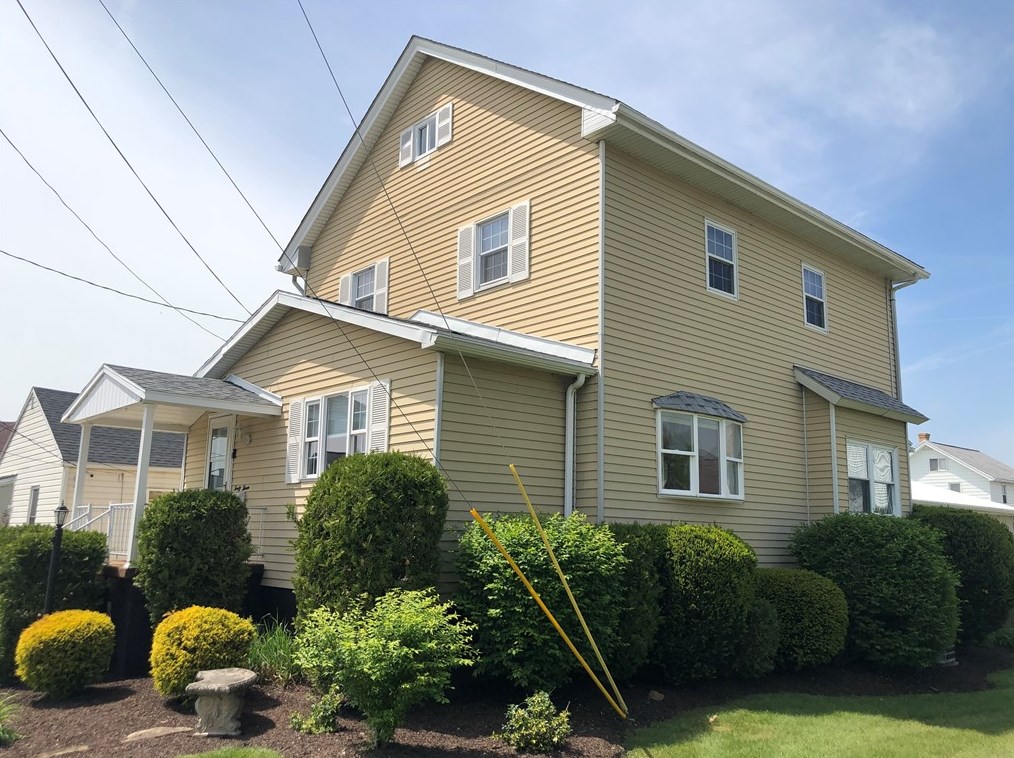 43 Jane St, Oliphant Furnace, PA 15401