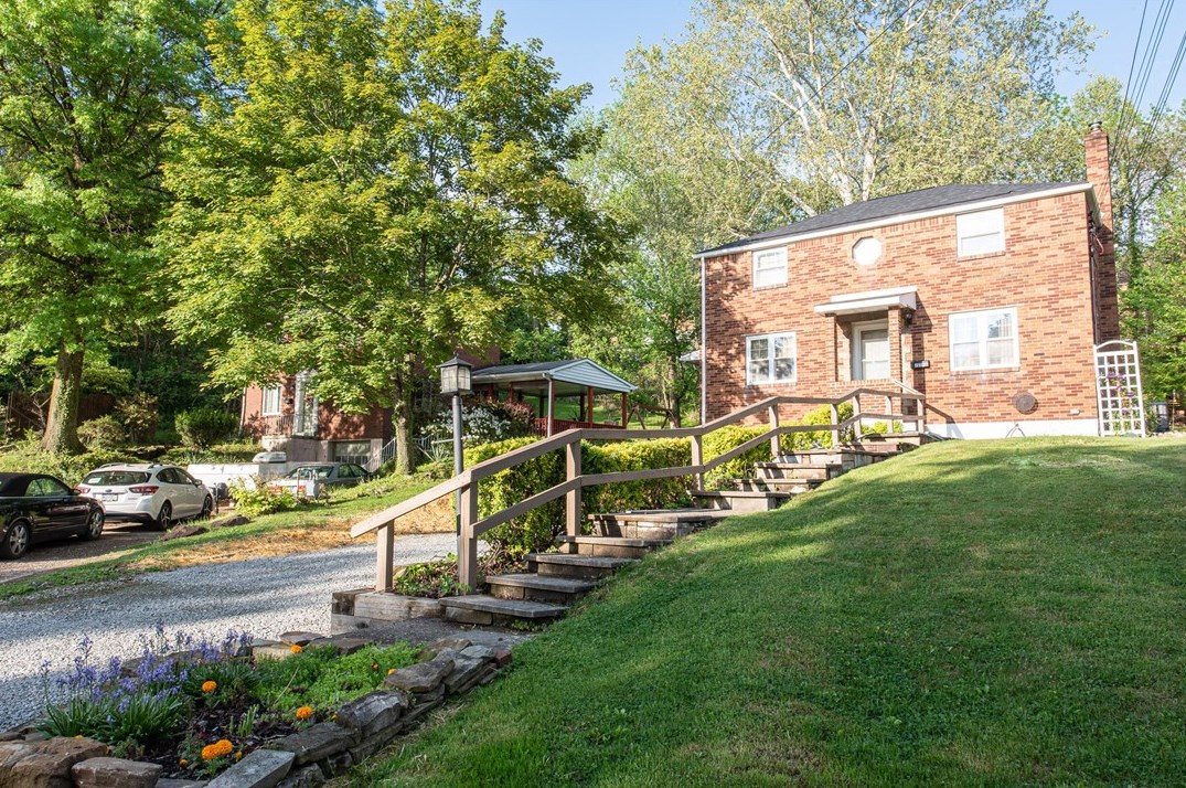 1578 Riverside Dr, Verona, PA 15147