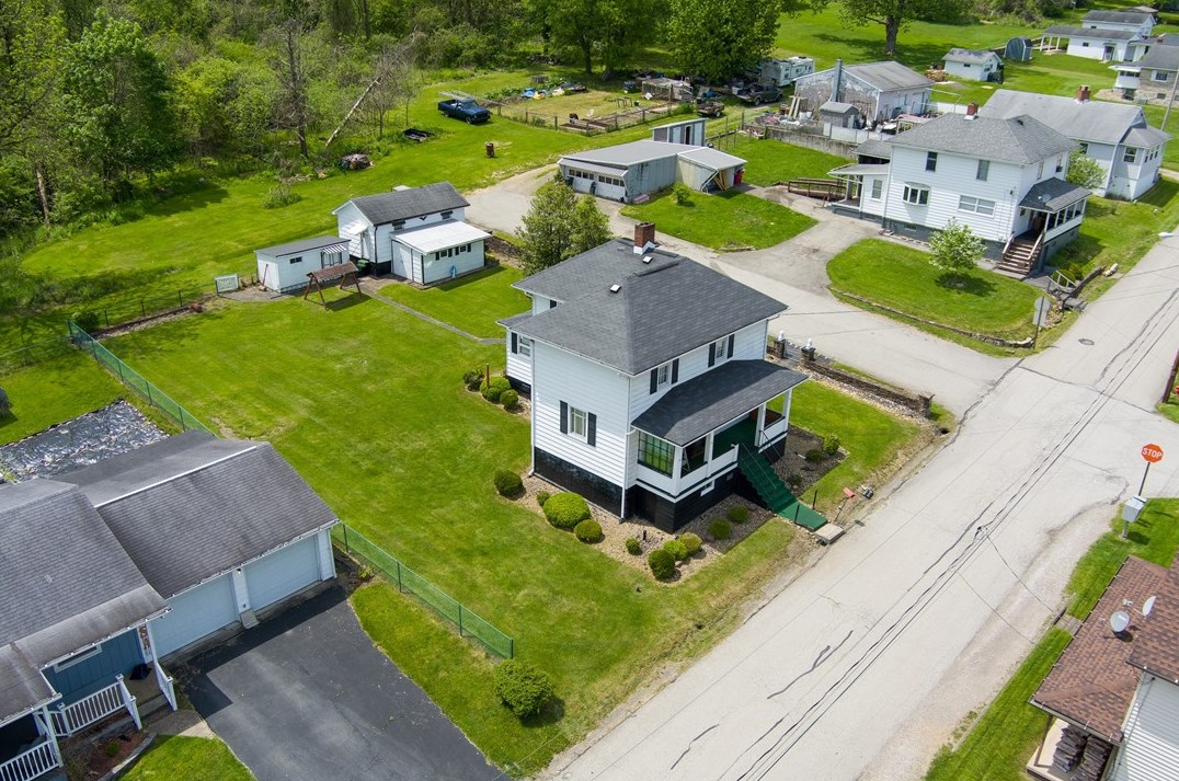 55 Poplar St, Blairsville, PA 15717